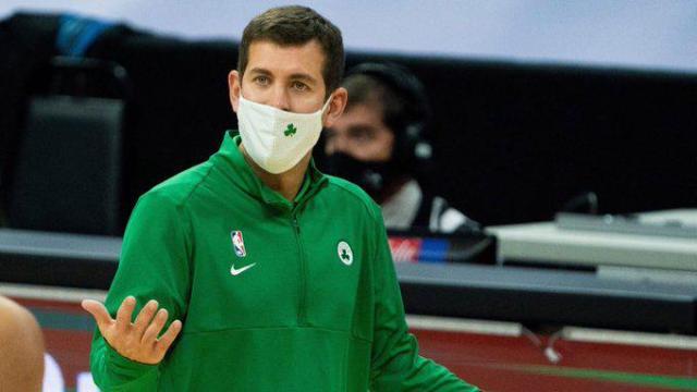 乐鱼游戏-塔图姆低迷绿军连负东部弱旅 争冠？保季后赛吧！